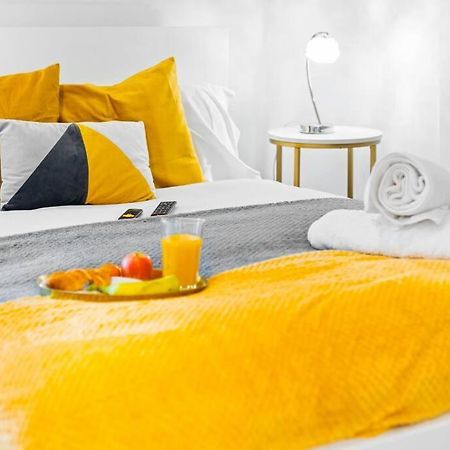 Stylish 2 Bedroom Apartment Close To Everything Бирмингам Екстериор снимка
