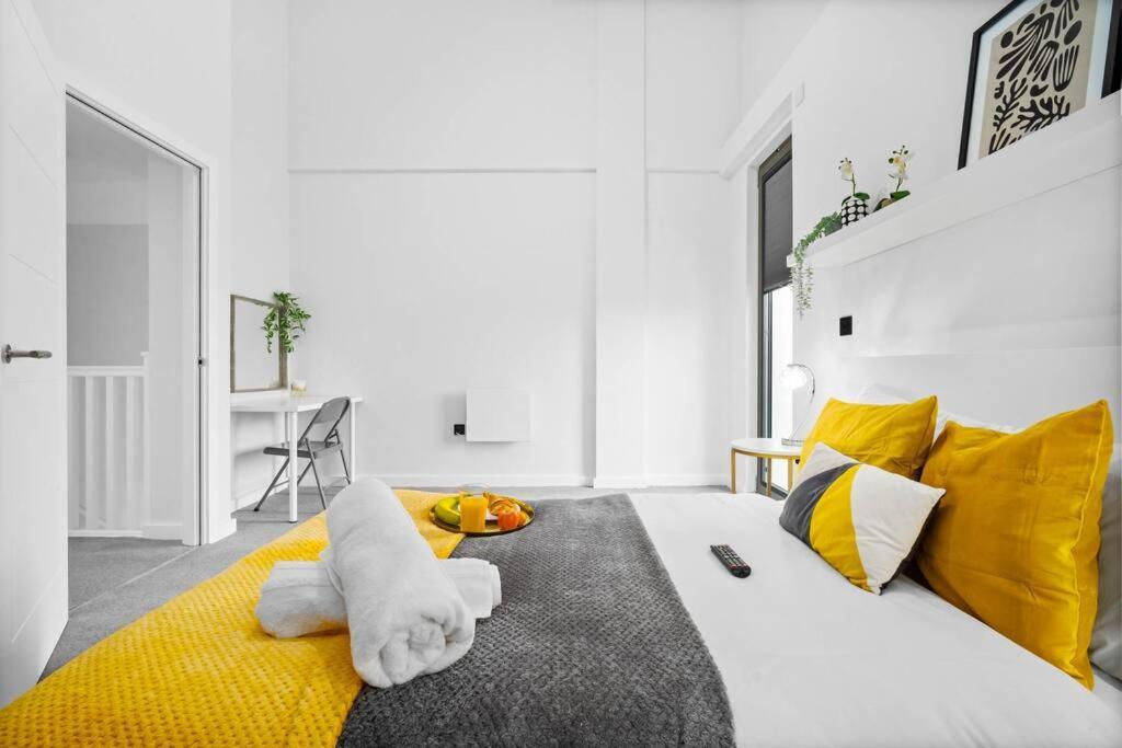 Stylish 2 Bedroom Apartment Close To Everything Бирмингам Екстериор снимка